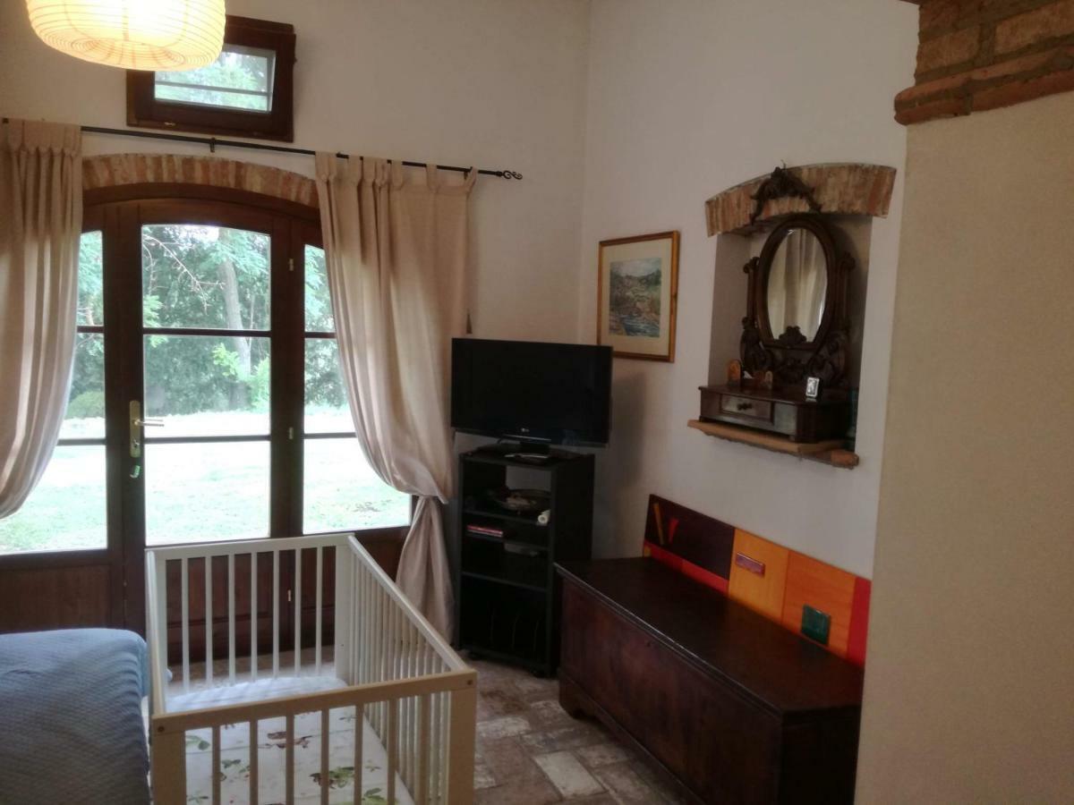Tuscany Easy Holidays Apartamento Capannoli Exterior foto